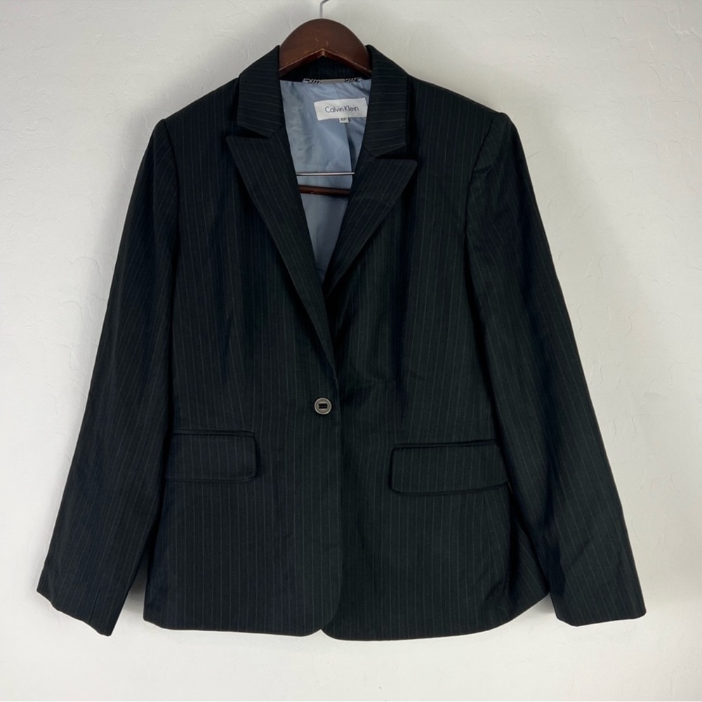 Calvin Klein Women’s Pinstripe Blazer – Size 10P, Gray